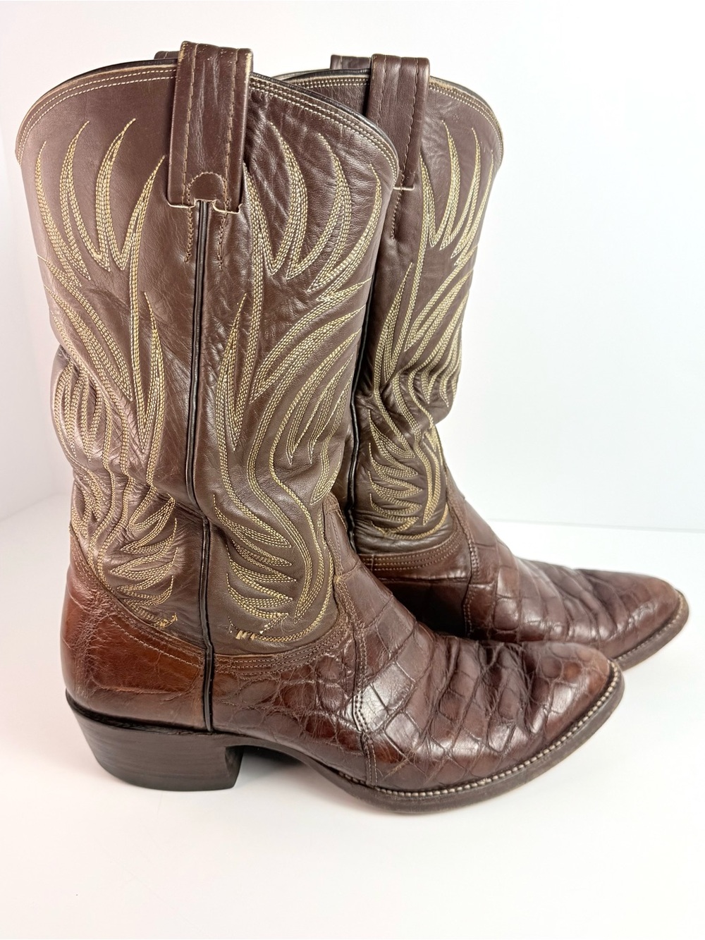 Vintage Nocona Brown Alligator leather Cowboy Boots Mens Size 8.5 Style 9064 USA
